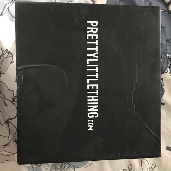 NWT pretty little thing black booties - Picture 3 of 8